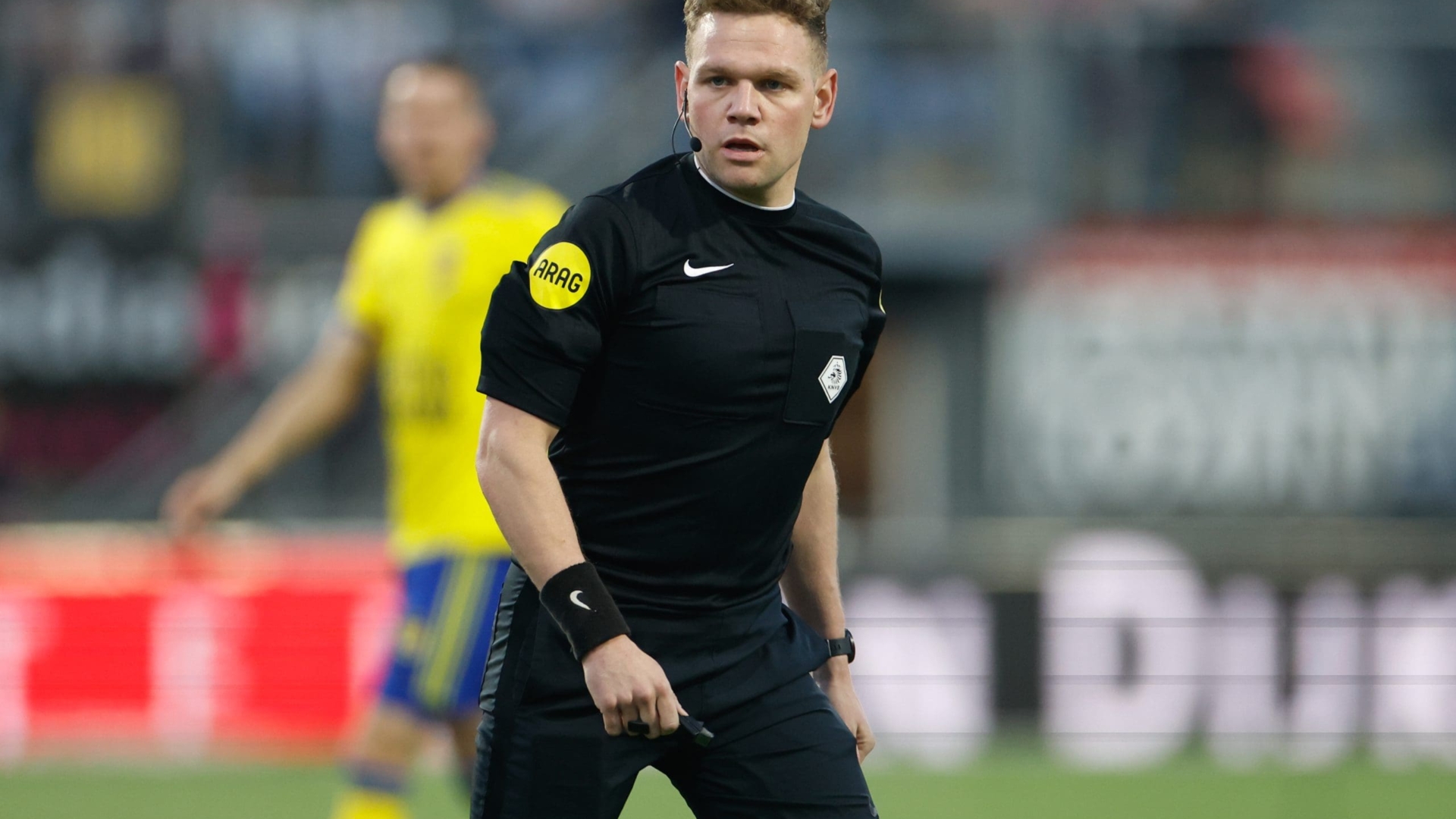 Alex Bos scheidsrechter bij FC Den Bosch – SC Cambuur