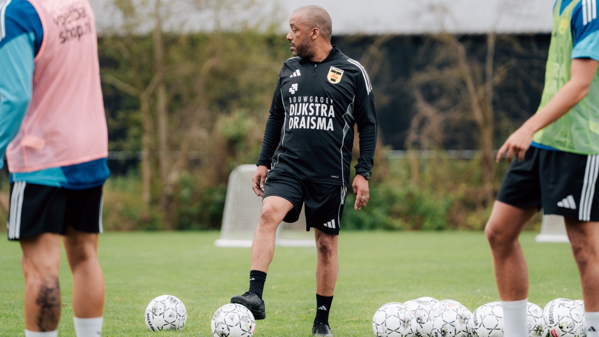 Trainer Jouad Boufarra op stage bij SC Cambuur