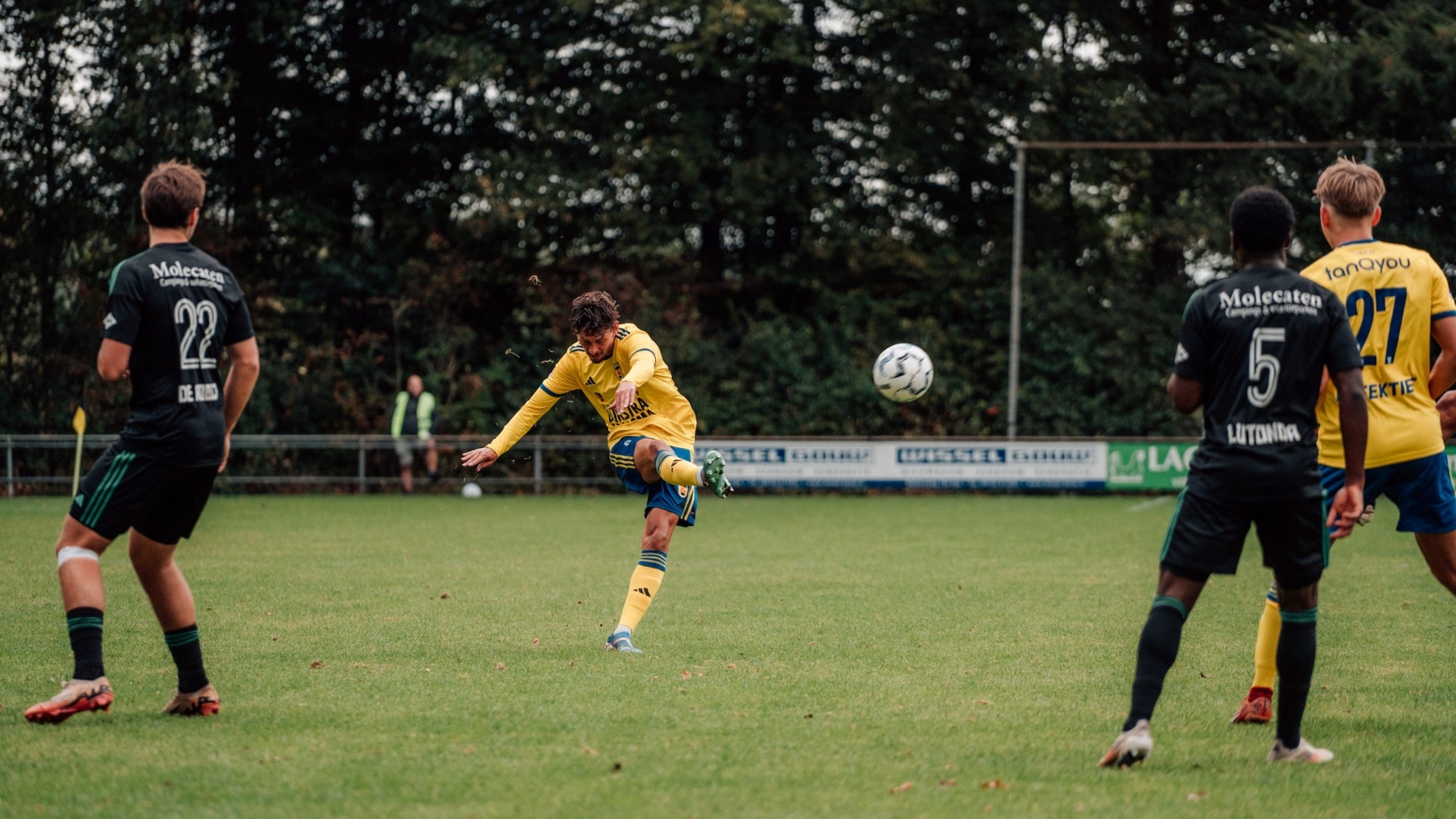 SC Cambuur verliest besloten oefenwedstrijd tegen PEC Zwolle