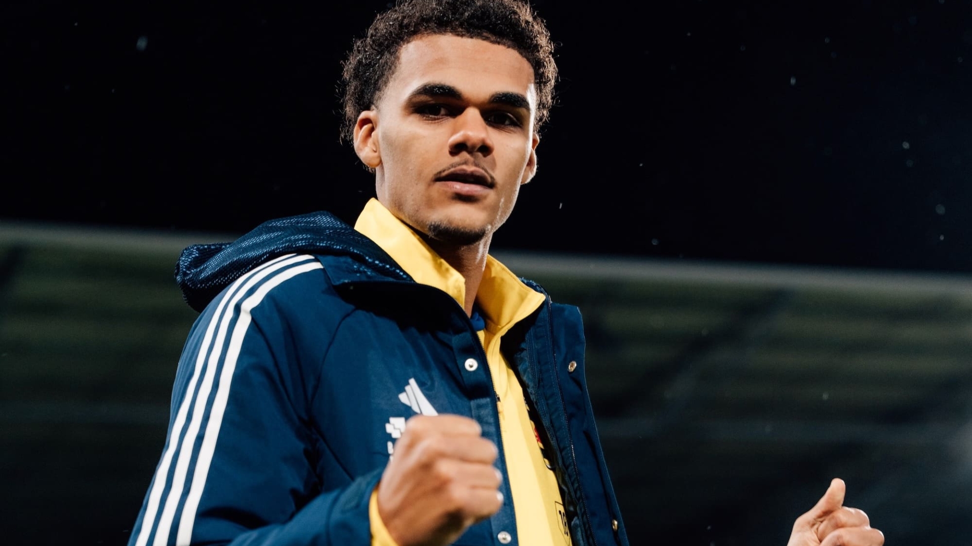 Matthias Nartey neemt tijdens Willem II-thuis afscheid van supporters