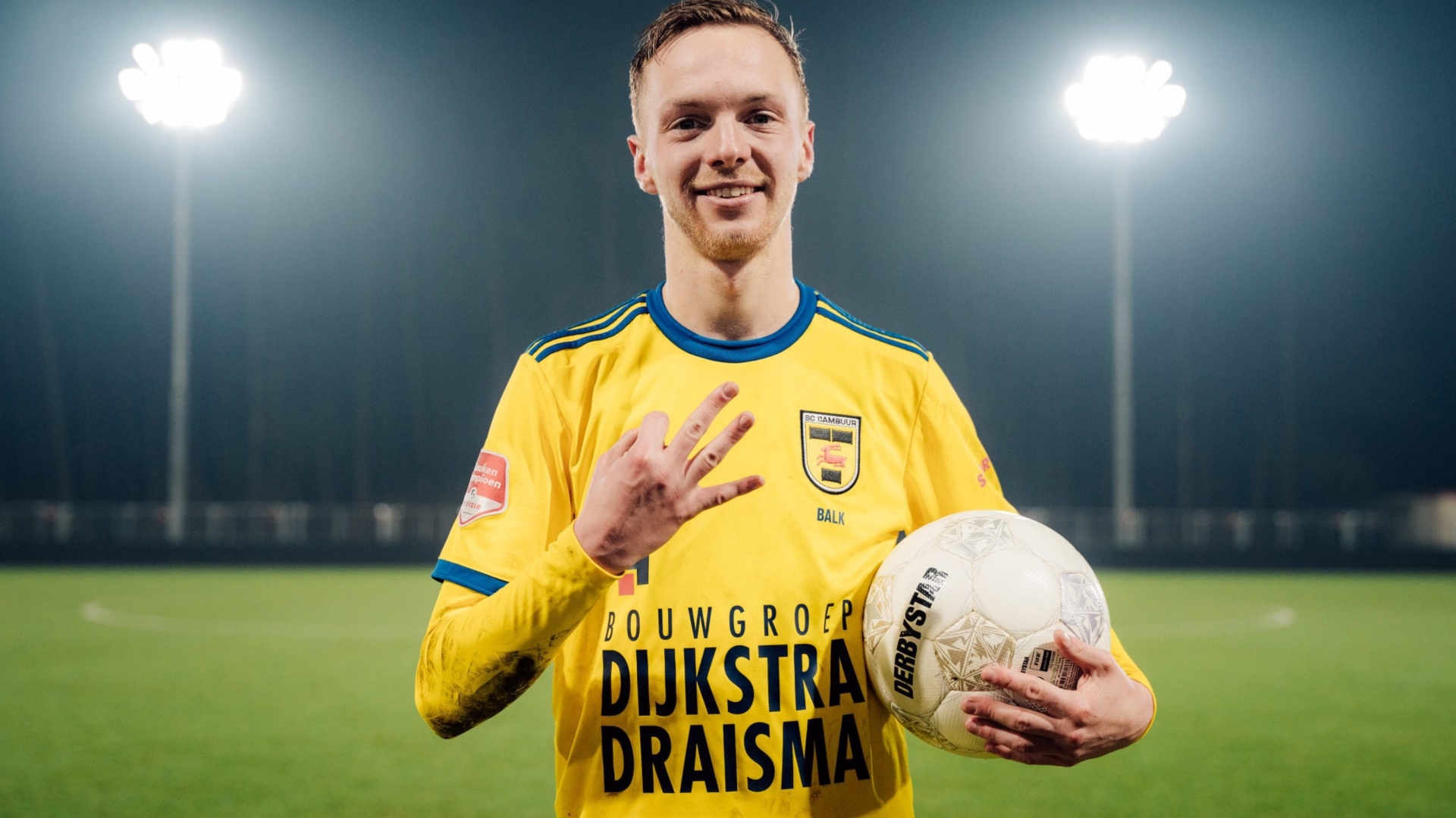 Hattrick van Remco Balk brengt SC Cambuur naar derde plek