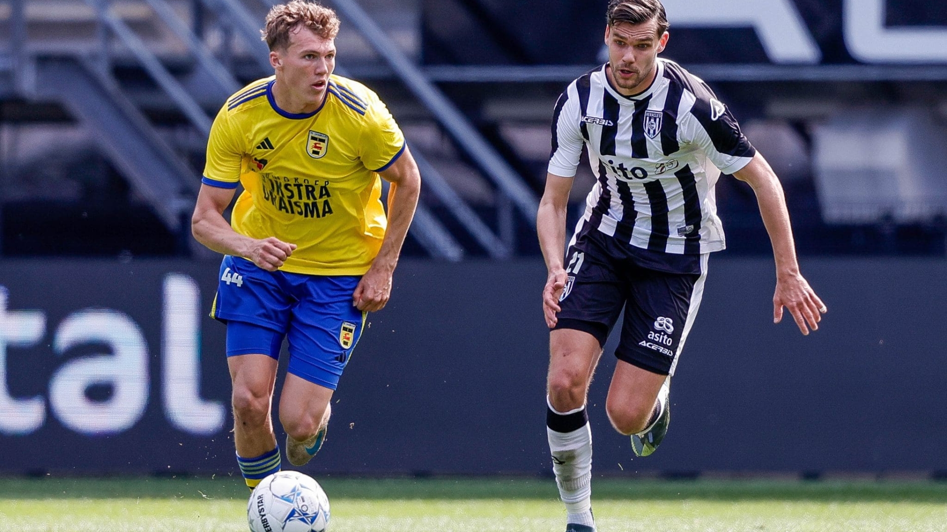 Reserves lijden nipte oefennederlaag tegen Heracles Almelo