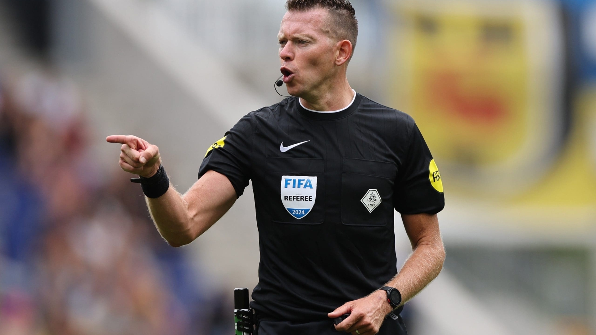 Allard Lindhout scheidsrechter bij Willem II – SC Cambuur