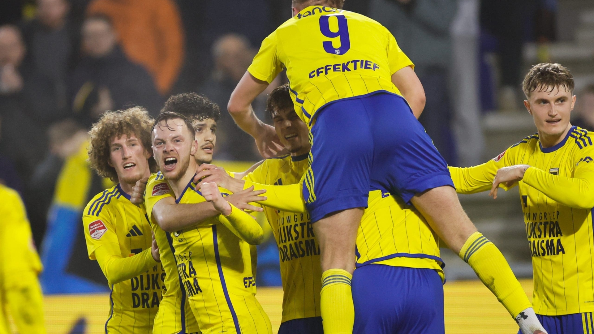 SC Cambuur knokt zich dankzij invaller Henstra naar drie punten