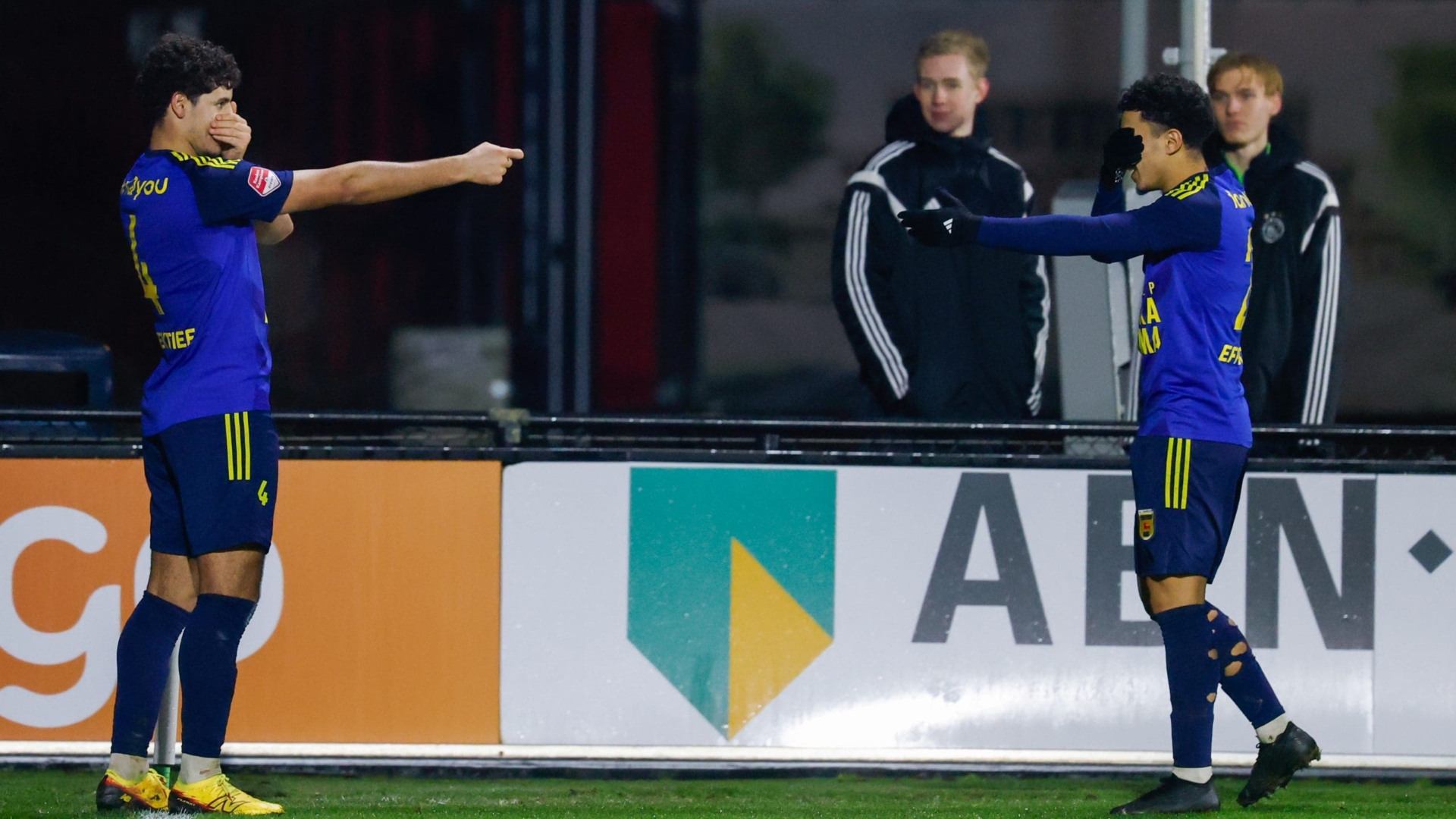 Kopbal Ismaël Baouf goud waard tegen Jong Ajax