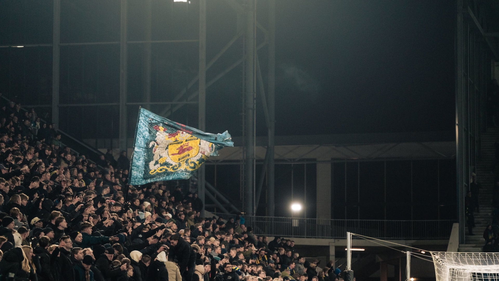 Noord-tribune uitverkocht voor wedstrijd tegen Jong AZ