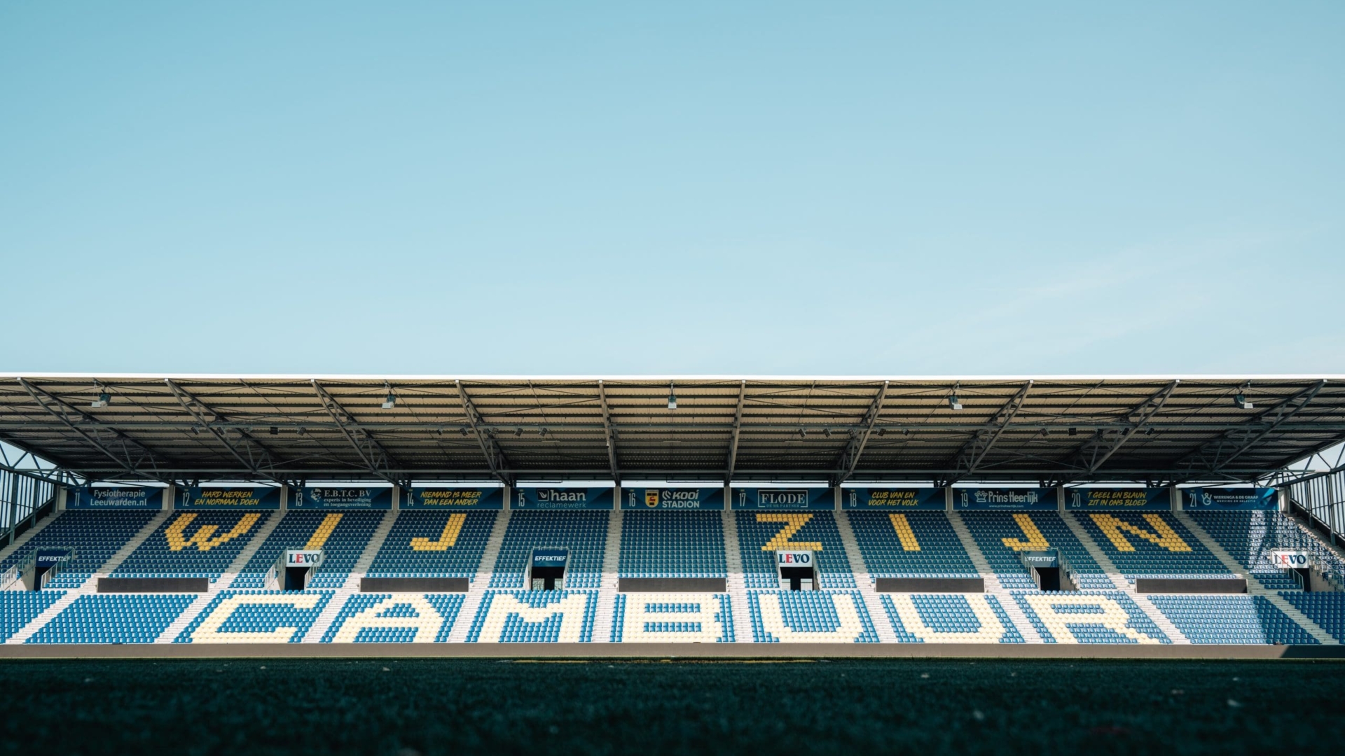 Statement: houd politiek buiten het stadion