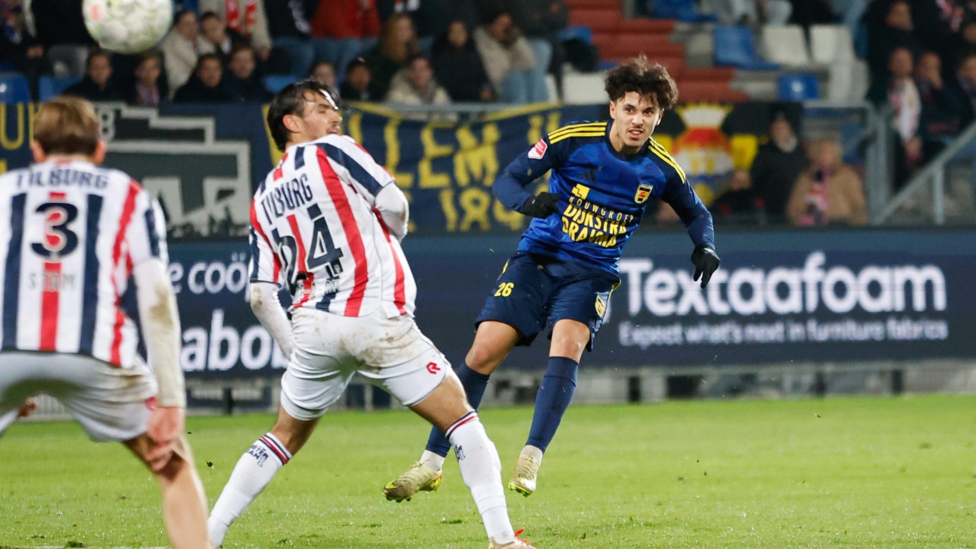 SC Cambuur wint op de valreep in Tilburg